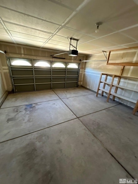 Building Photo - 8930 Silverkist Dr