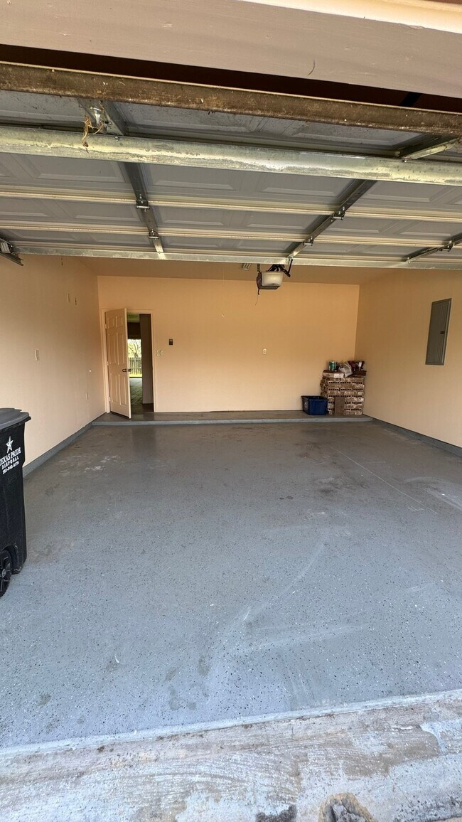 Building Photo - 13647 Padgett Dr