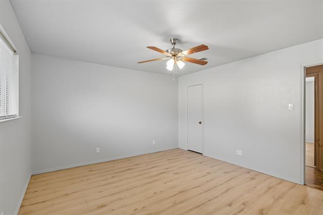 Building Photo - 10304 Oak Creek Dr