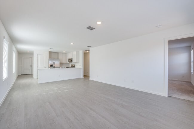 Building Photo - 3925 Pontchartrain Pkwy