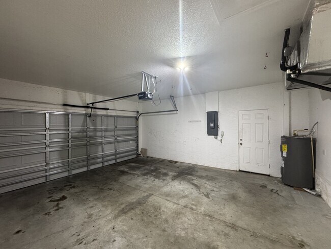 Building Photo - 6221 Marcum St