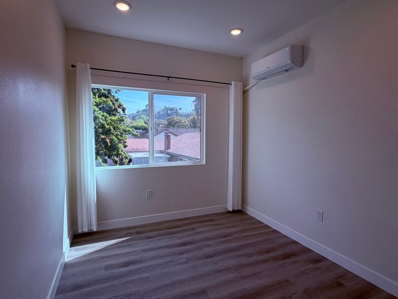 Building Photo - 5664 Campanile Way