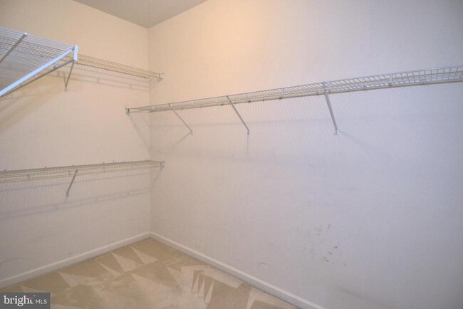 Building Photo - 1005 Samantha Ln