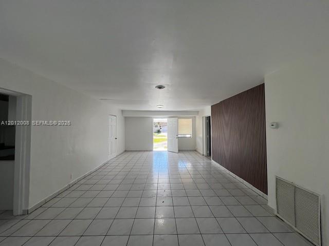 Building Photo - 4548 SW 33rd Ave