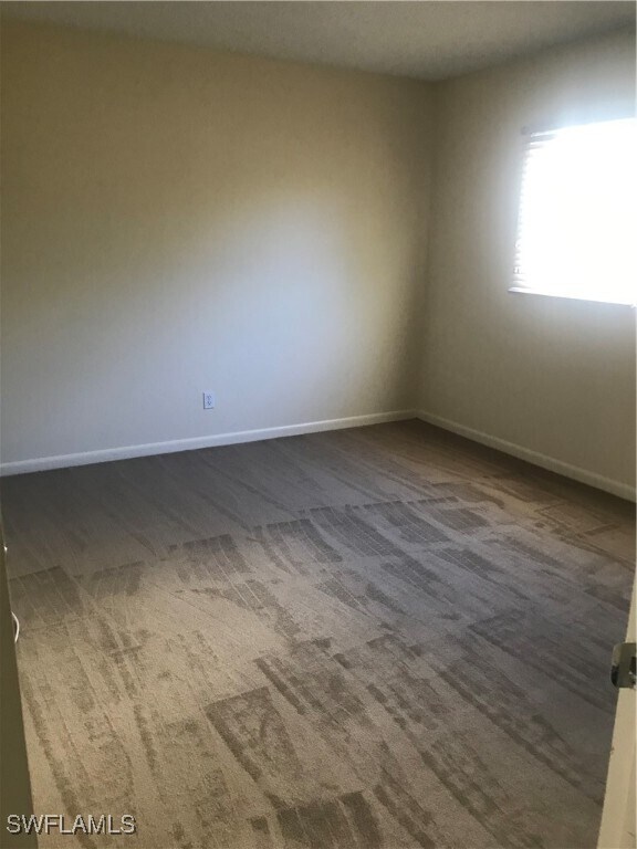 Building Photo - 216 Banyan Blvd