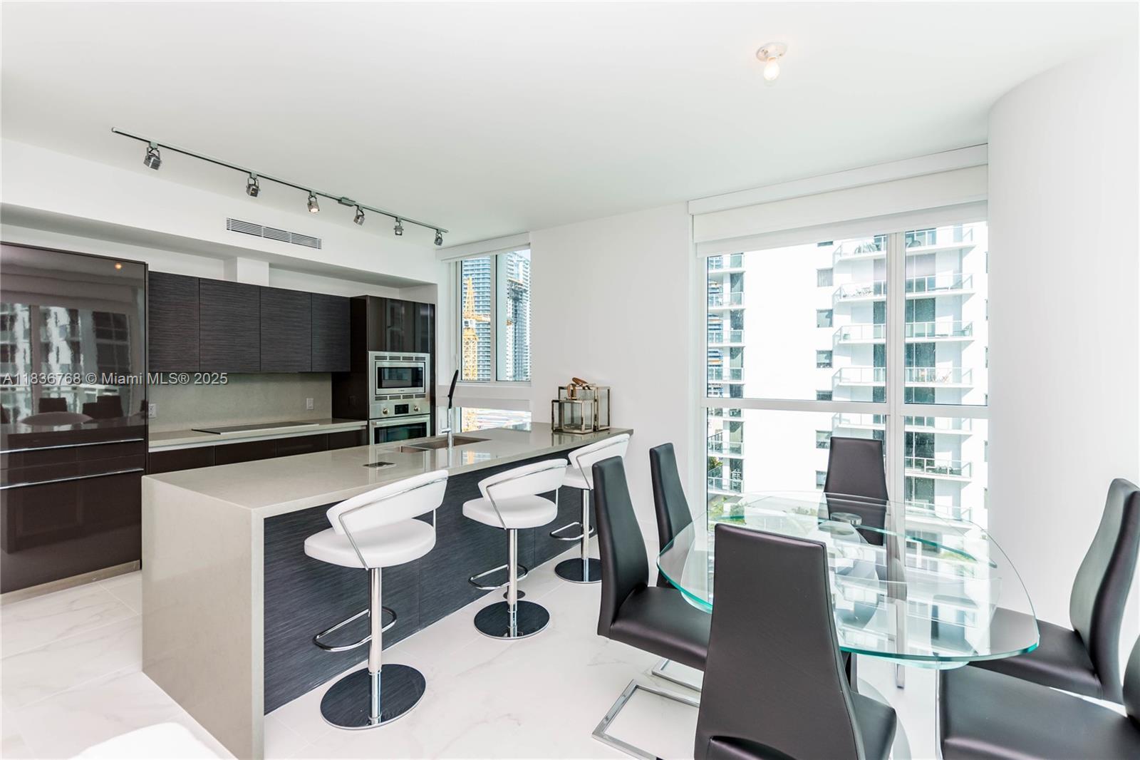 Building Photo - 1080 Brickell Ave