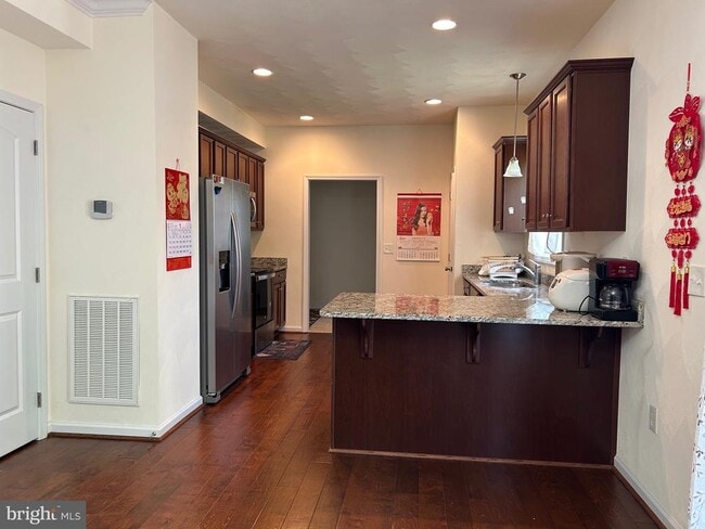 Building Photo - 8366 Leighburn Dr