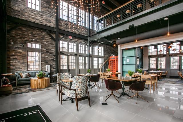 Building Photo - 1008 Redbrick Ln