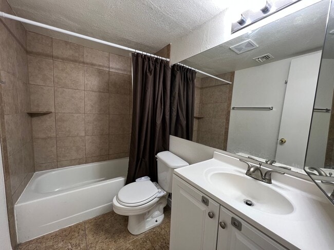 Building Photo - Apply Here www.realty480pm.appfolio.com/listings