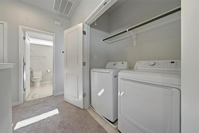 Building Photo - 17303 Emperador Dr