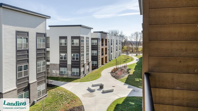 Building Photo - 9906 Runway Dr