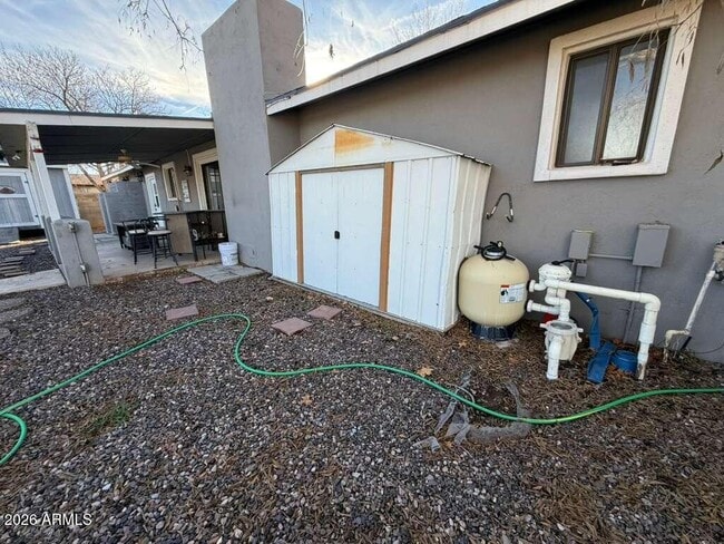 Building Photo - 3110 E 13th St