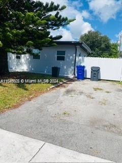 Building Photo - 614 N 56th Ave