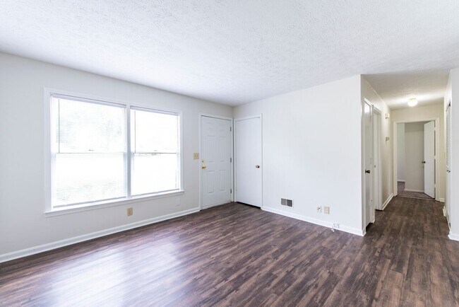 Building Photo - 3BR/1BA Home For Rent in Willow Creek Subdivision