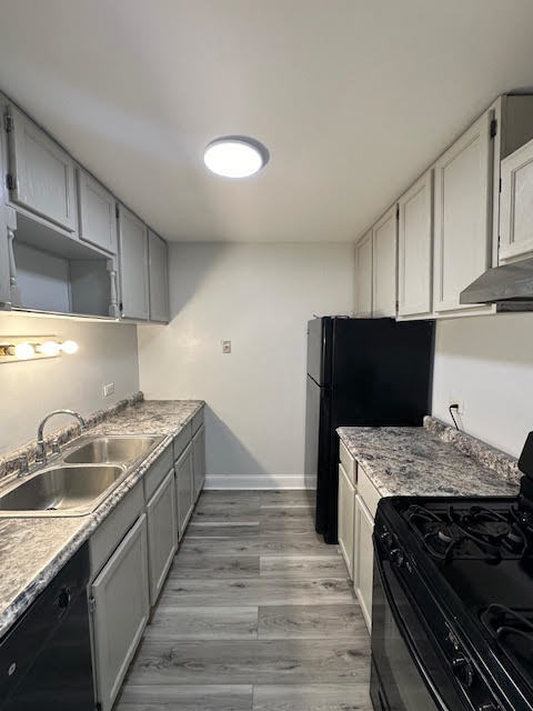 Building Photo - 267 Shorewood Dr