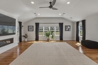 Building Photo - 235 Brook St