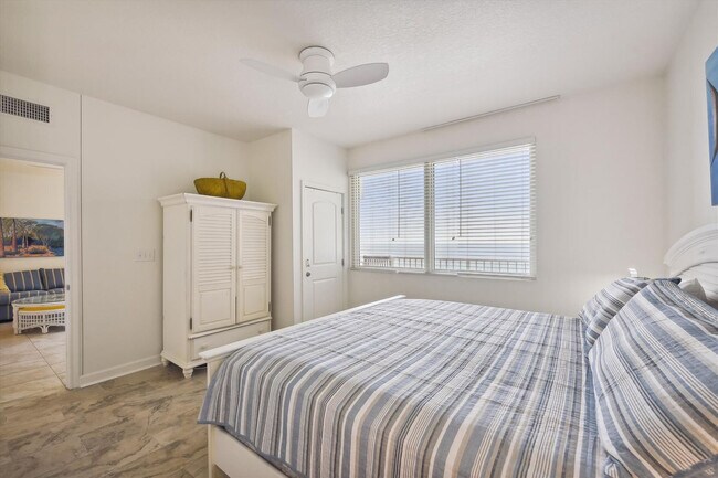 Building Photo - 104 Gulfside Ct