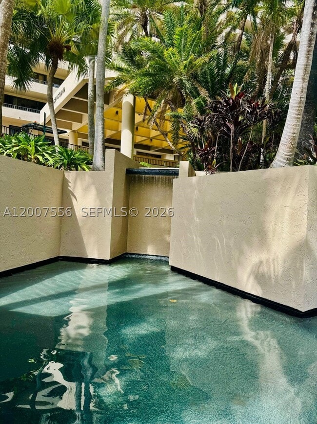 Building Photo - 276 Crandon Blvd