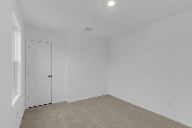 Building Photo - 18031 Trepito Ave