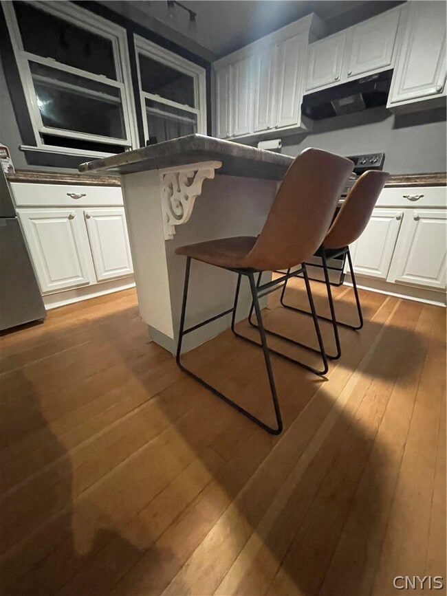 Building Photo - 47 Center St