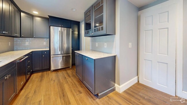 Building Photo - 55 Brentwood St