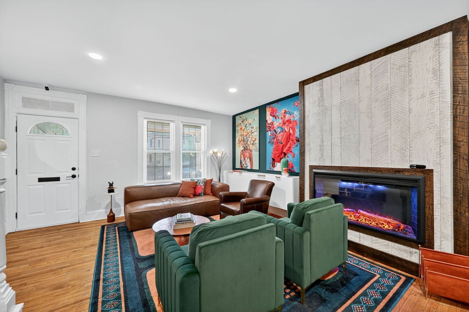 Building Photo - 147 E Liberty St