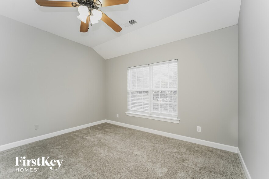 Building Photo - 1240 Blackstone Ct NW