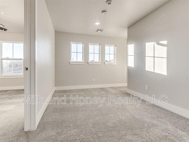 Building Photo - 4308 Luke Ln