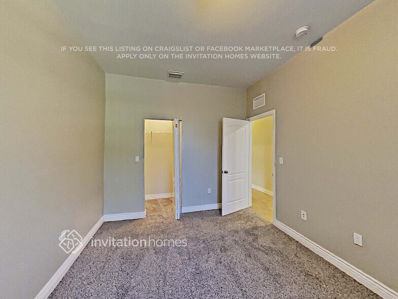 Building Photo - 550 NE 15th Ct