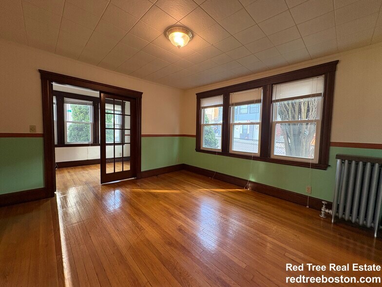 Building Photo - 155-157 Hillside St. Unit 2