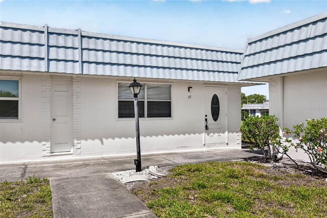 Building Photo - 1801 Bedford Ln