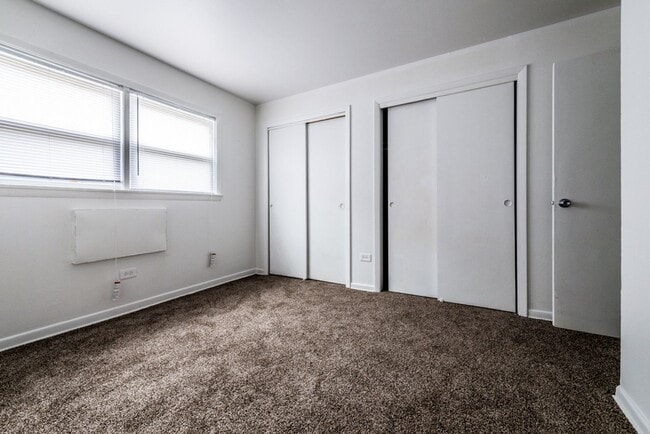 Building Photo - 8851-8853 S Cottage Grove Ave Chicago, IL 60619