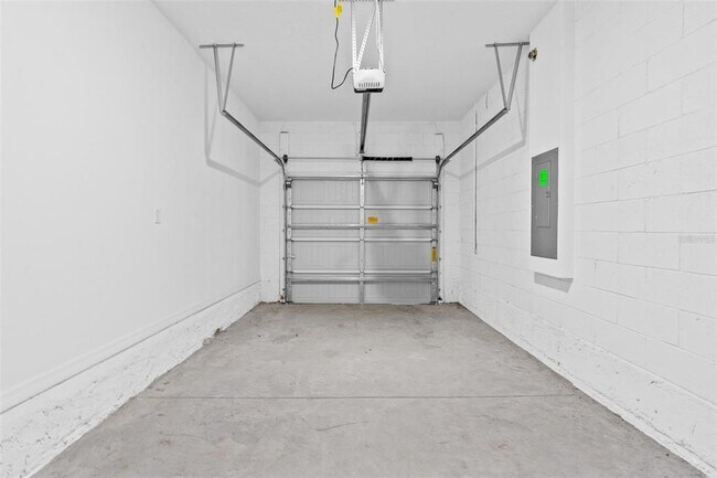 Building Photo - 14942 WINDFLOWER Aly