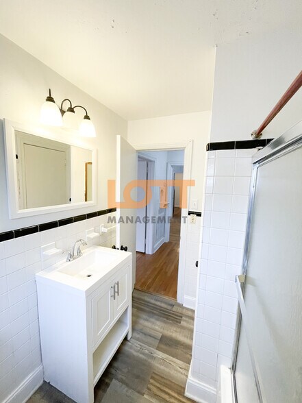 Building Photo - 3 Juanita Ct