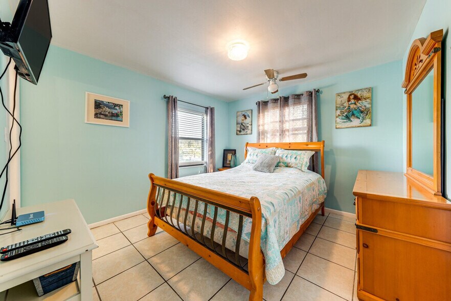 Building Photo - 29179 Rose Dr