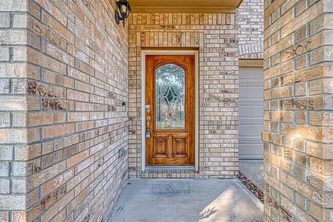 Building Photo - 502 Mornington Ln