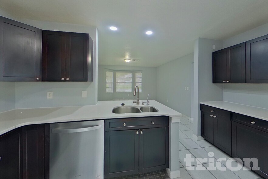 Building Photo - 234 Satinwood Cir