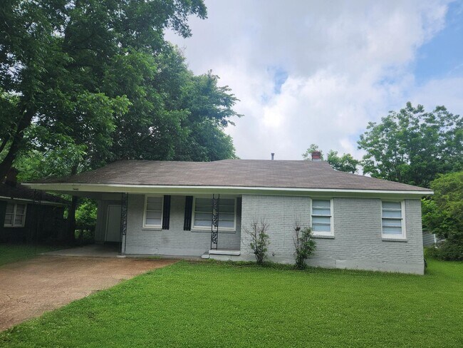 Primary Photo - 3645 Brompton Rd