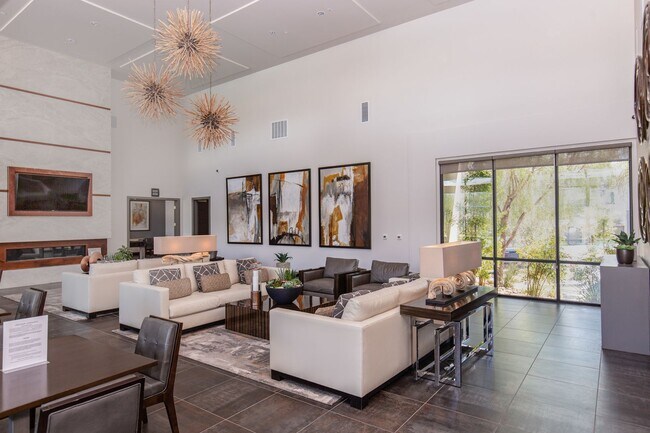 Building Photo - Fully furnished luxury townhome in Affinit...