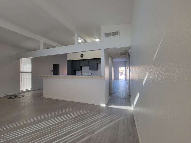 Building Photo - Renovated Single Family Home!  Large backy...