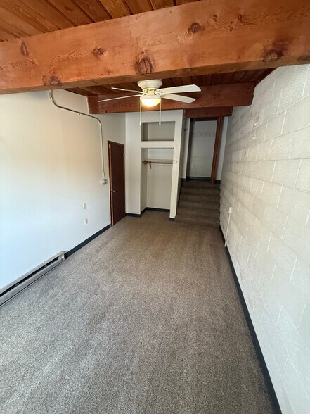 Building Photo - 224 Halsey St