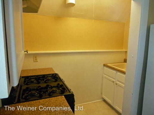 Building Photo - 310 N James St