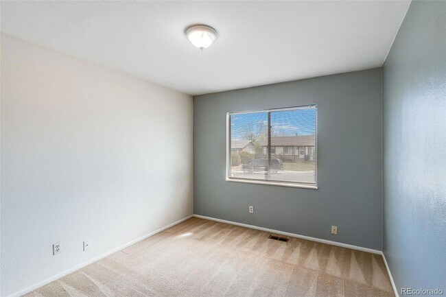 Building Photo - 2573 S Rifle St