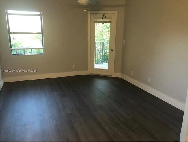 Building Photo - 9999 Summerbreeze Dr