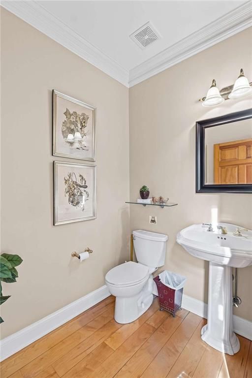 Building Photo - 339 Willow Dr