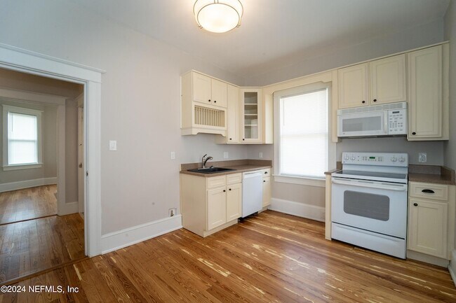 Building Photo - 60 San Marco Ave