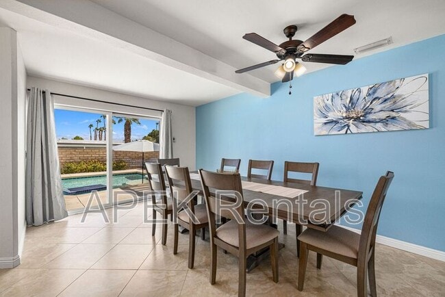 Building Photo - 2290 N Victoria Rd