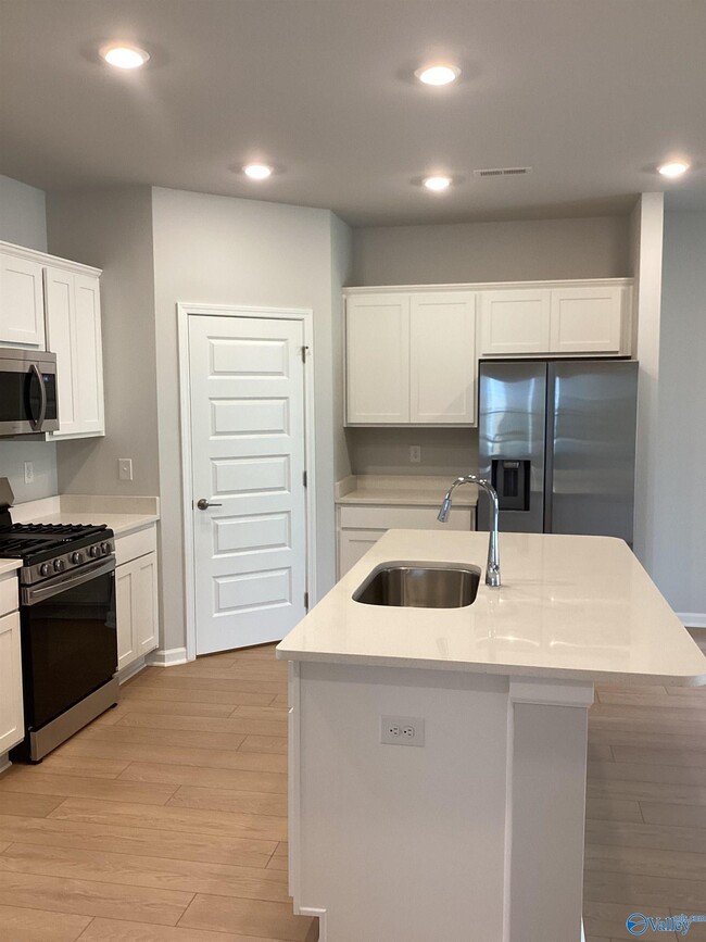 Building Photo - 28589 Whitehall Ln