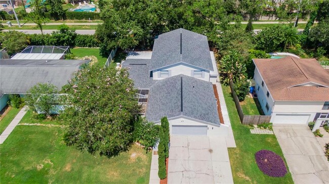 Building Photo - 15722 GardenSide Ln