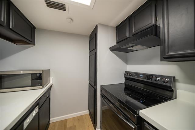 Building Photo - 9170 Forest Ln